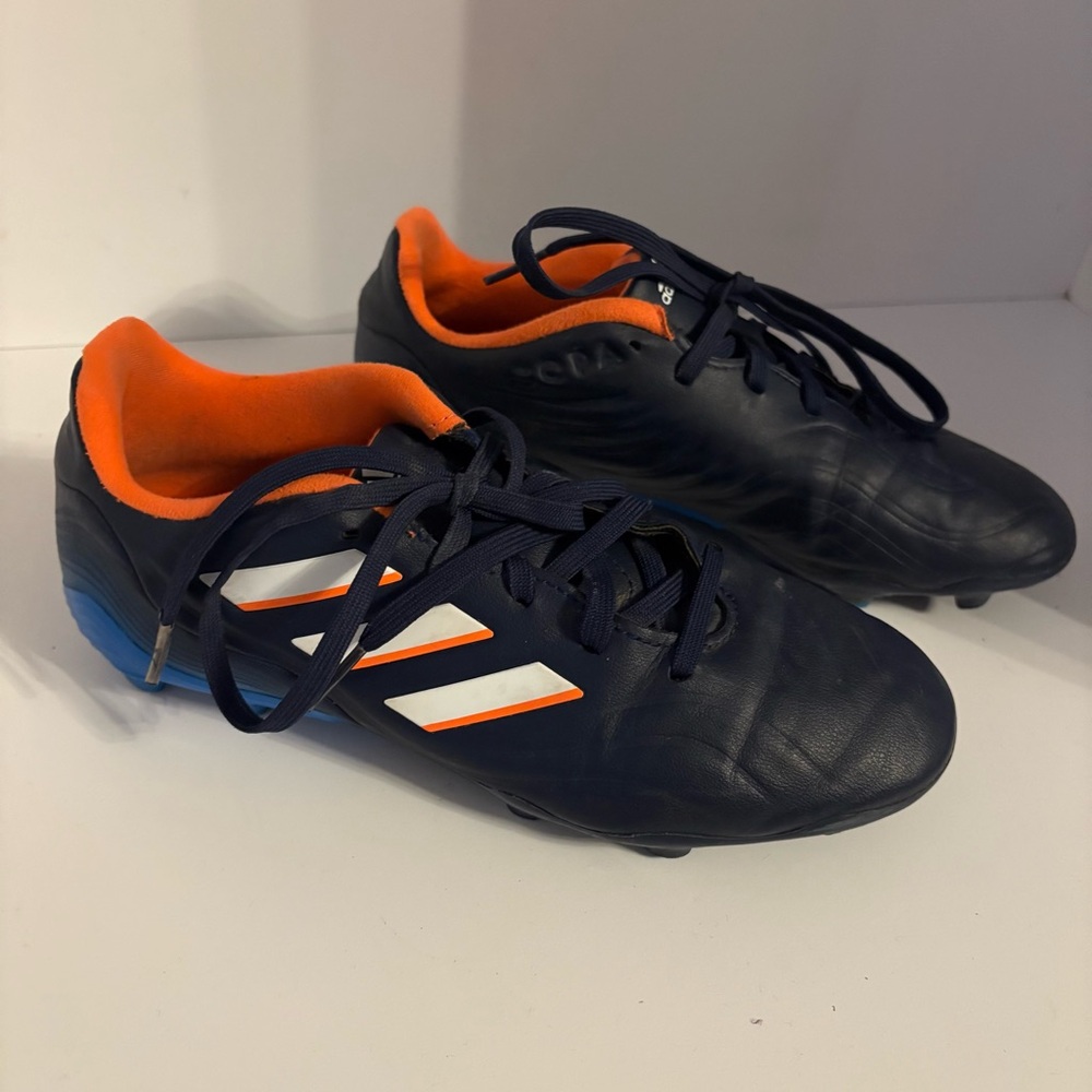 Adidas Predator Soccer Cleats PBB 698007 Boys Size 4